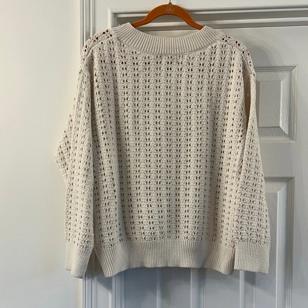 Universal Thread Cream V-Neck Sweater - Picture 5 of 5